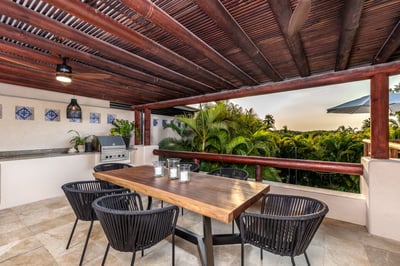 Luxury Villa Photo #29