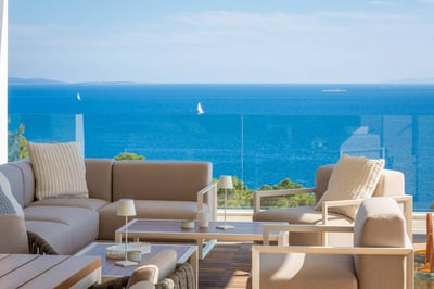 Luxury Villa Photo #24