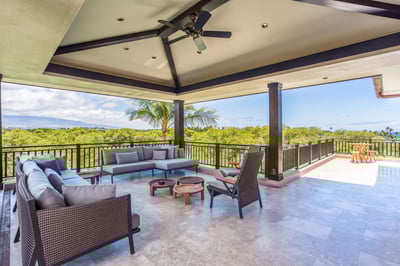 Luxury Villa Photo #6