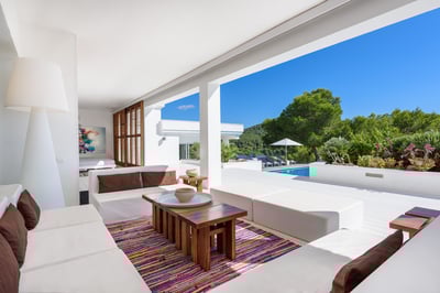 Luxury Villa Photo #12
