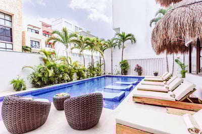 Luxury Villa Photo #3