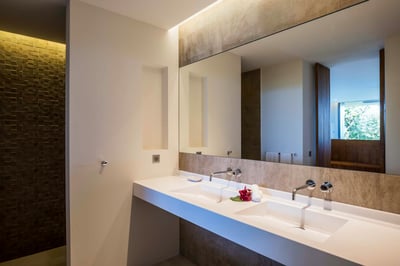 Luxury Villa Photo #28