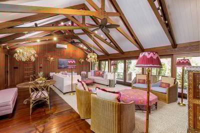 Luxury Villa Photo #27