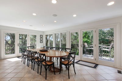 Luxury Villa Photo #17