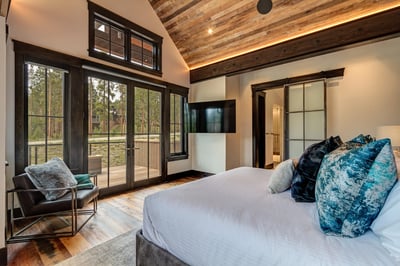 Luxury Villa Photo #18