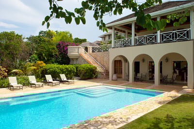 Luxury Villa Photo #4