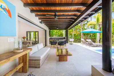 Luxury Villa Photo #6