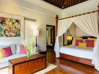 Luxury Villa Photo #17