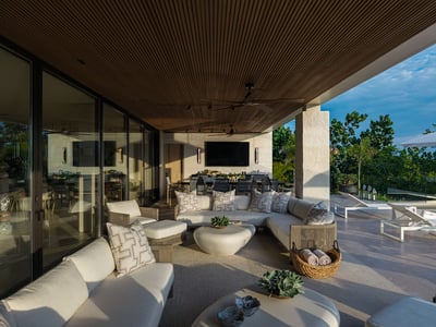 Luxury Villa Photo #14