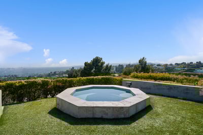 Luxury Villa Photo #7