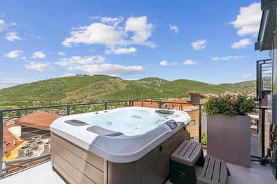 Luxury Villa Photo #31