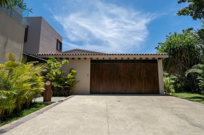 Luxury Villa Photo #58