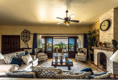 Luxury Villa Photo #22