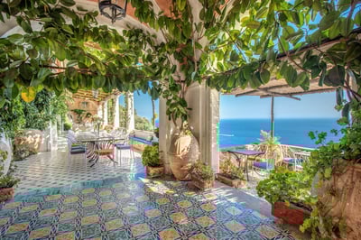 Luxury Villa Photo #7