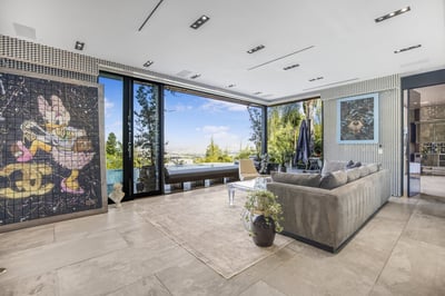 Luxury Villa Photo #28