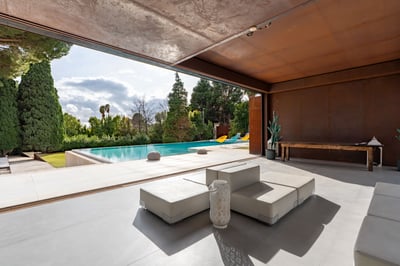 Luxury Villa Photo #5