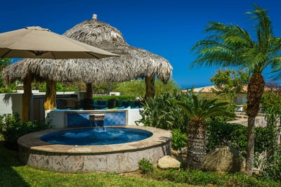 Luxury Villa Photo #11