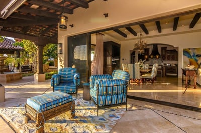 Luxury Villa Photo #17