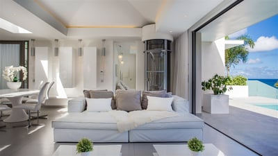 Luxury Villa Photo #21