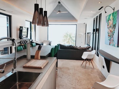 Luxury Villa Photo #23