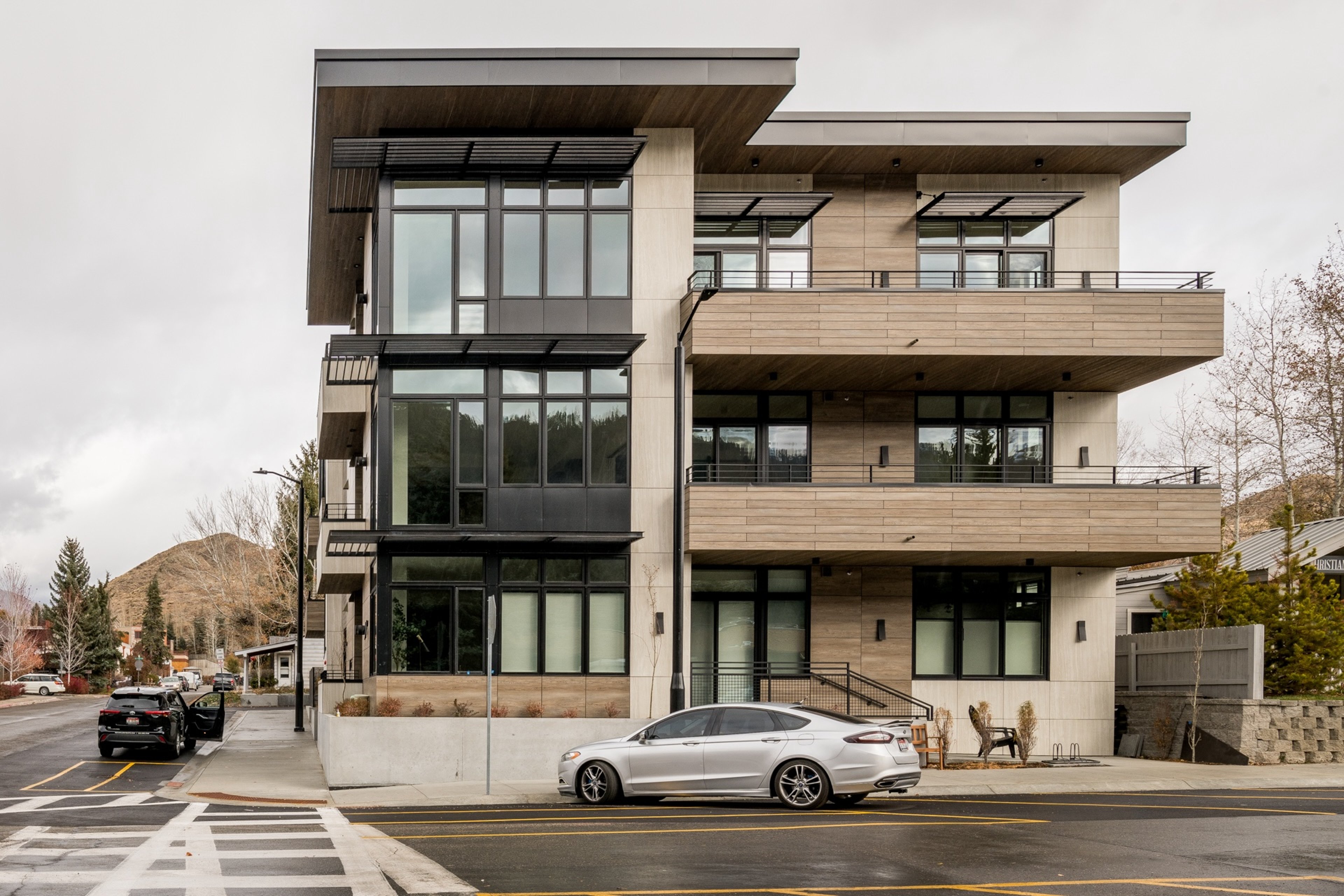 8th Street Luxury Townhome Unit 101 - 31