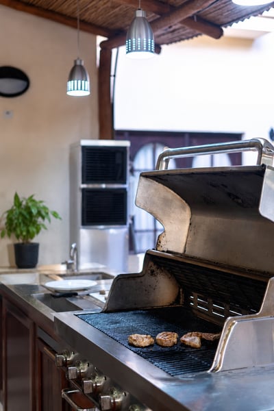 Grill, chill, and enjoy – the BBQ awaits!