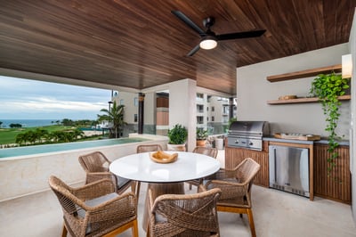 Luxury Villa Photo #6