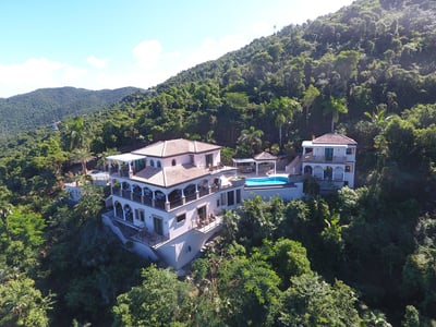 Luxury Villa Photo #2