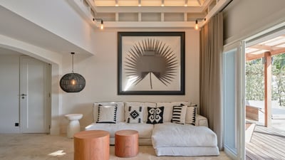 Luxury Villa Photo #24