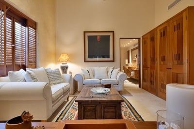 Luxury Villa Photo #14