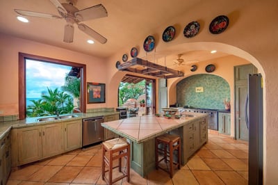 Luxury Villa Photo #30