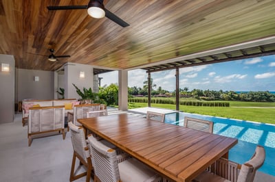 Luxury Villa Photo #5
