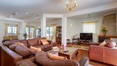 Luxury Villa Photo #24