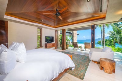 Luxury Villa Photo #45