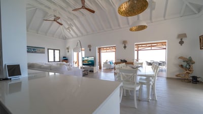 Luxury Villa Photo #31