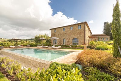 Luxury Villa Photo #3