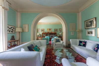 Luxury Villa Photo #11