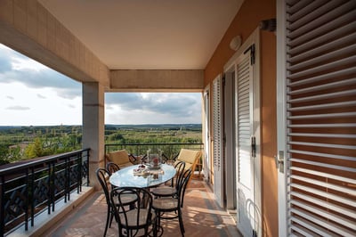 Luxury Villa Photo #7