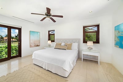 Luxury Villa Photo #19