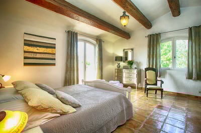 Luxury Villa Photo #24