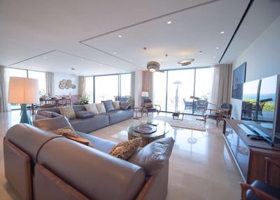 Luxury Villa Photo #10