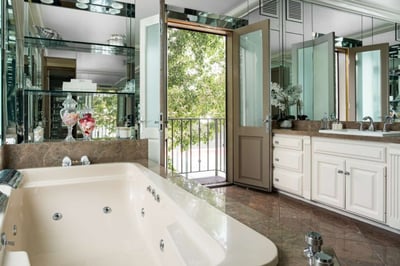 Luxury Villa Photo #32