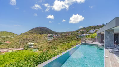 Luxury Villa Photo #8