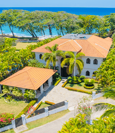 Luxury Villa Photo #2