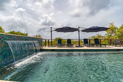 Luxury Villa Photo #6