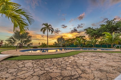 Luxury Villa Photo #8