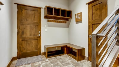 Mudroom, entrance from garage