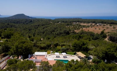 Luxury Villa Photo #37