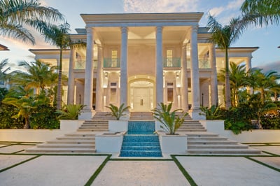 Luxury Villa Photo #8
