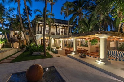 Luxury Villa Photo #13